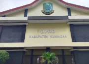 KPU Tetapkan 50 Anggota DPRD Kuningan Periode 2024-2029