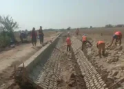 Rehabilitasi Jaringan Irigasi, Dinas PUPR Indramayu Ikut Jaga Indramayu Sebagai Lumbung Pangan Nasional