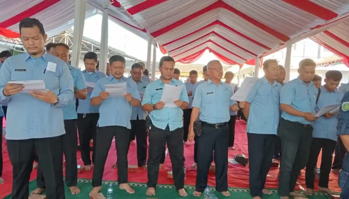 Perumdam TDA Gelar Ikrar Komitmen, Ratusan Karyawan Baca Janji Bersama