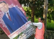 Aksi Masyarakat Turunkan Baliho, Kecewa Ady Setiawan Batal Maju Pilkada