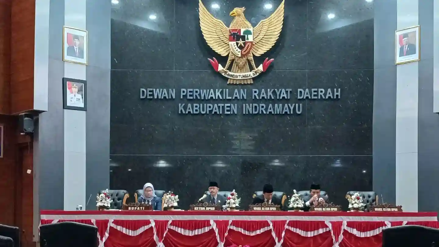 sidang dprd indramayu hut ri ke 79