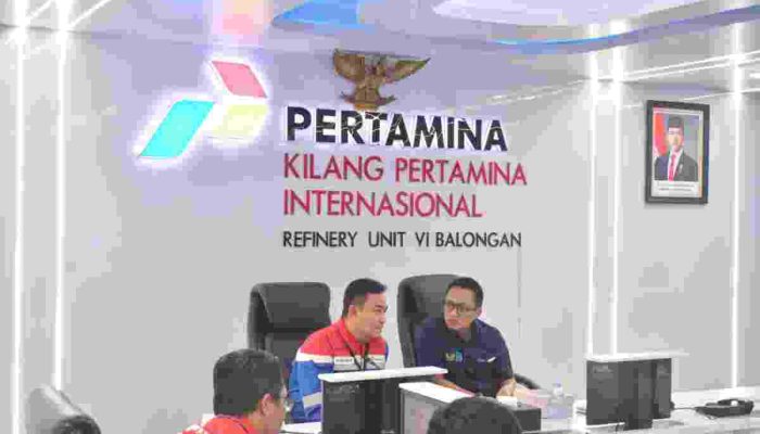 Jelang Nataru Wamen BUMN Turun, Pastikan Produksi Kilang Balongan Aman