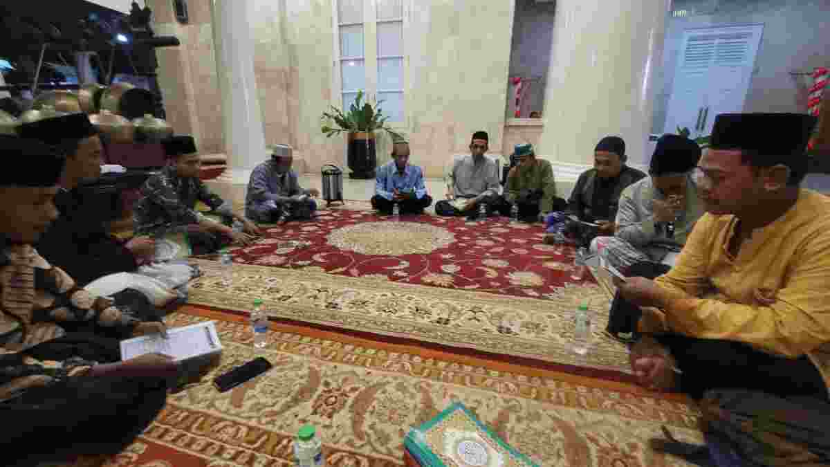 Indramayu Religius Adakan Khotmil Qur’an Selama Tiga Hari