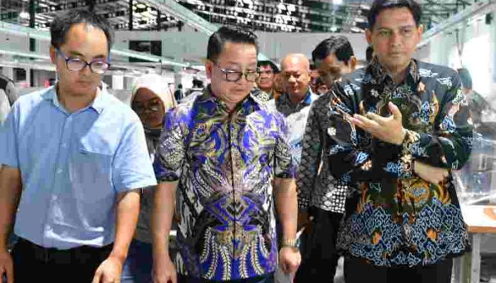 Bukti Nyata Indramayu Ramah Investasi dan Aman,Terbukti Adanya Pabrik Sepatu