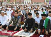 Bupati Bersama Wakil Adakan Sholat Idhul Adha Di Alun-Alun Indramayu