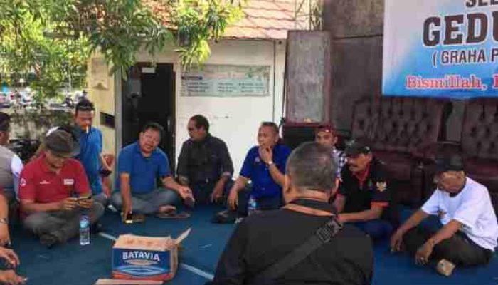 Jurnalis Indramayu Ancam Demo Besar-besaran,Tolak Pengosongan Gedung Graha Pers