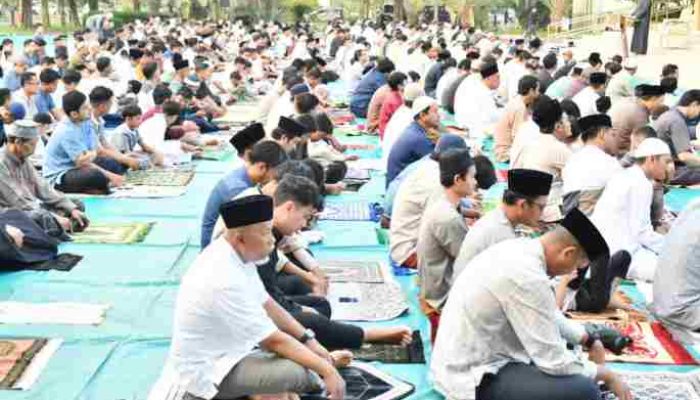 RU VI Balongan Adakan Solat Idhul Adha Di Masjid Sabilul Muttaqien