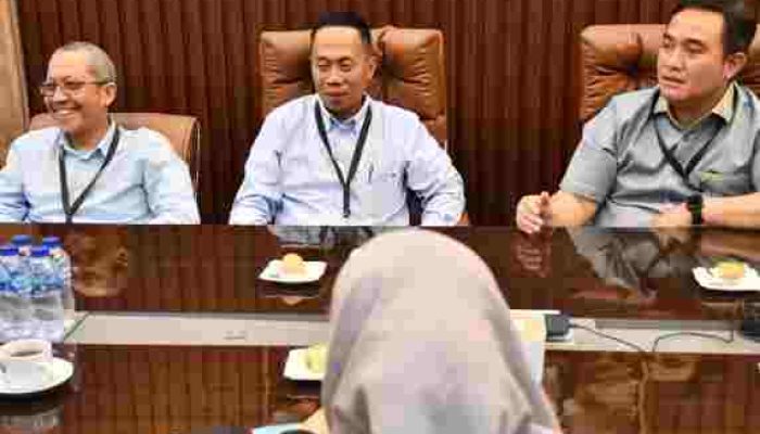 GM RU VI Balongan Adakan Audensi Dengan Bupati Indramayu