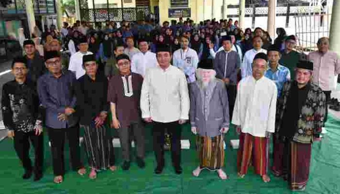 Kilang Balongan Salurkan Dana Hibah 50 Juta ke Pesantren Al-Ishlah